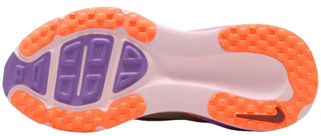 Nike Vomero 18 Hm6804-113 Dames Hardloopschoenen - Wit