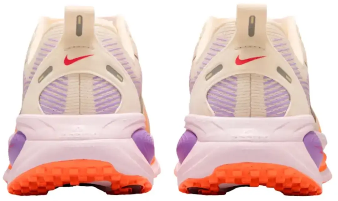 Nike Vomero 18 Hm6804-113 Dames Hardloopschoenen - Wit