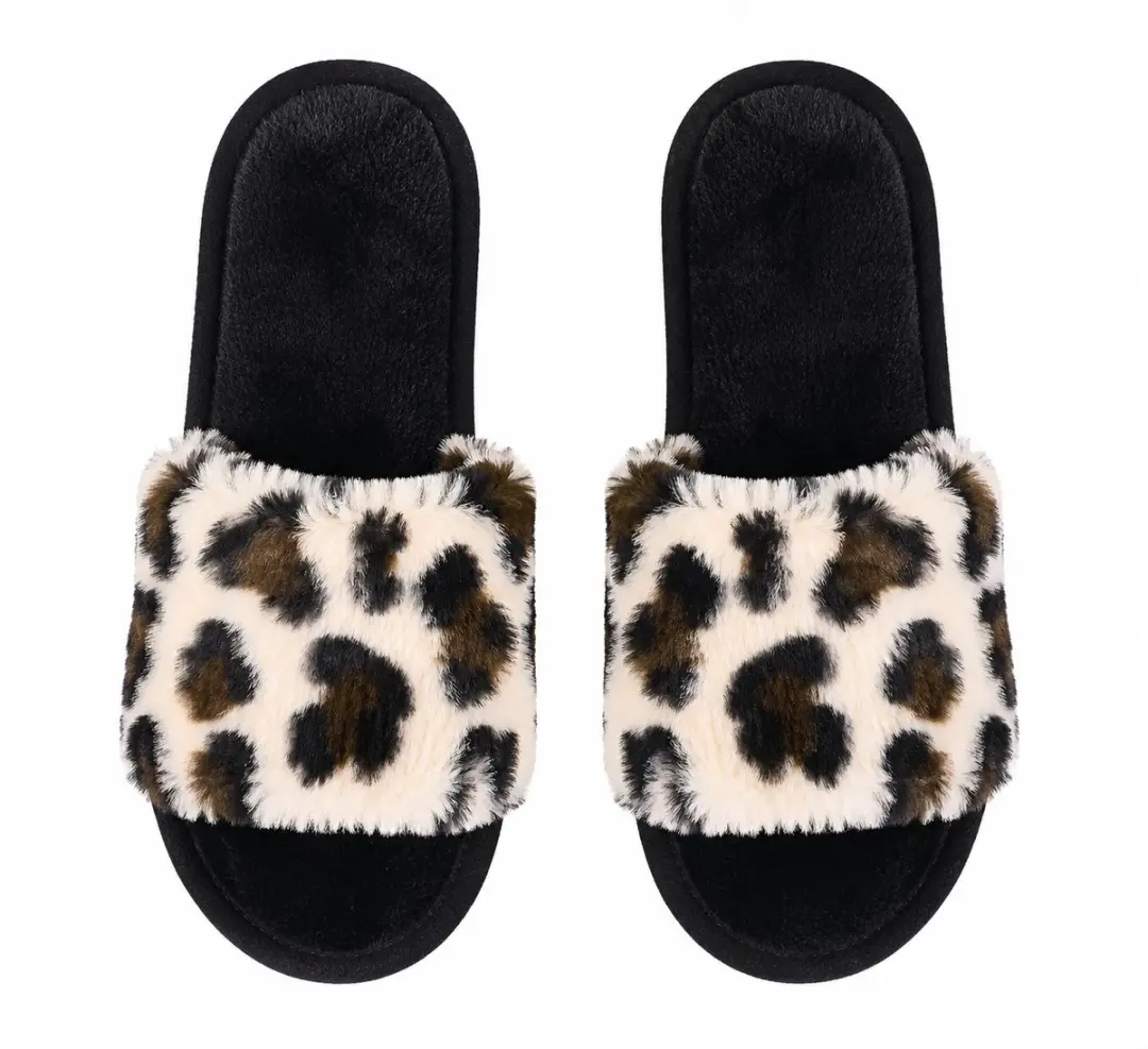 Beige dames pantoffels instap slippers pluche luipaard print warme huis slippers