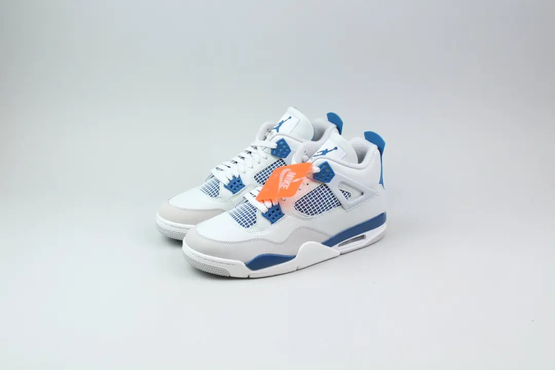 Air Jordan 4 Retro
