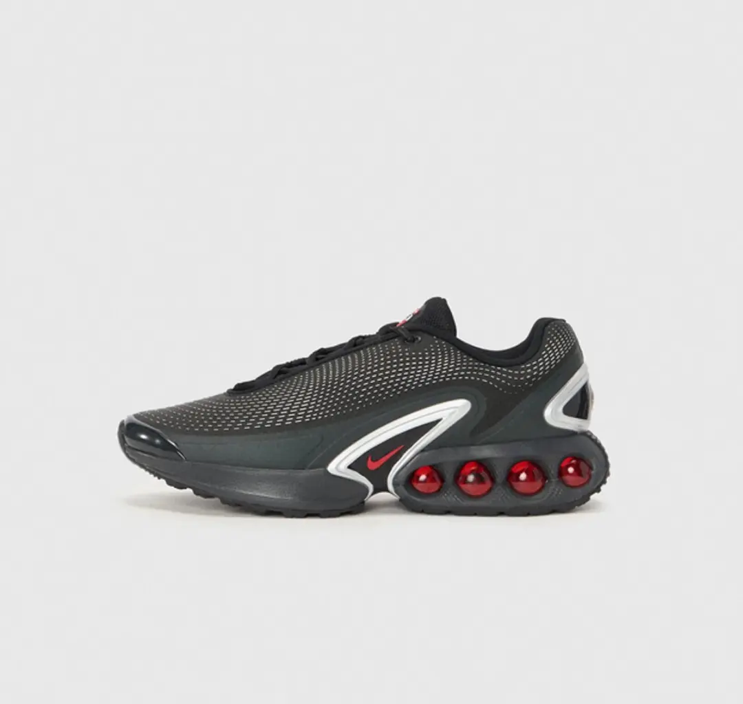 Nike air max DN DV3337-016 black/univ red/metallic silver/smoke grey maat 46