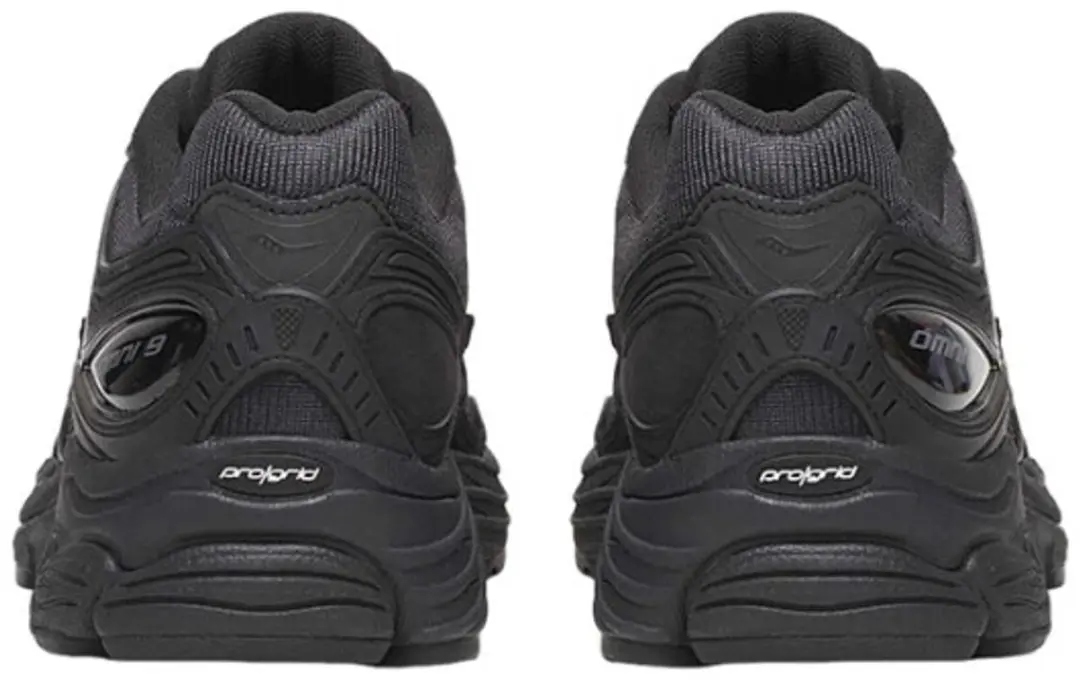 Saucony Progrid Omni 9 U - Maat 45 - Zwart