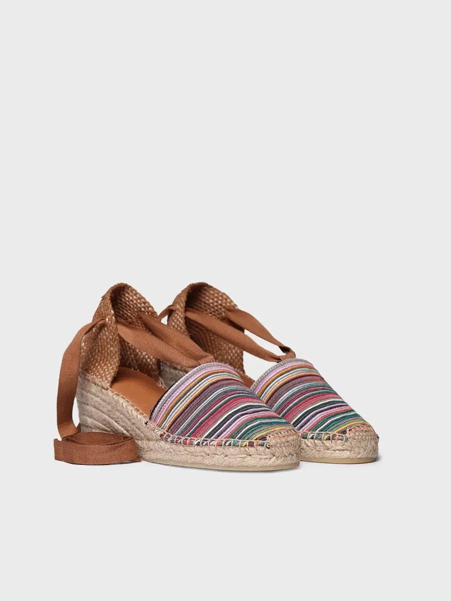 Espadrilles met sleehak van veelkleurig canvas met linten