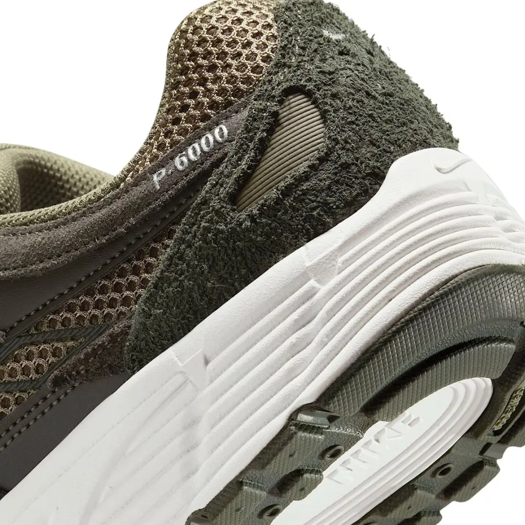 Nike P-6000 SE Sneakers Heren - 45 - Donkergroen - afbeelding 2 van 6