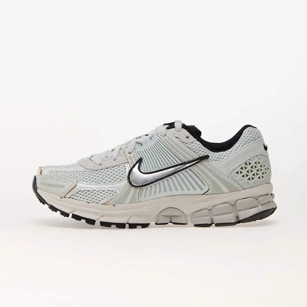 "Nike Zoom Vomero 5 ""Light Silver Chrome""