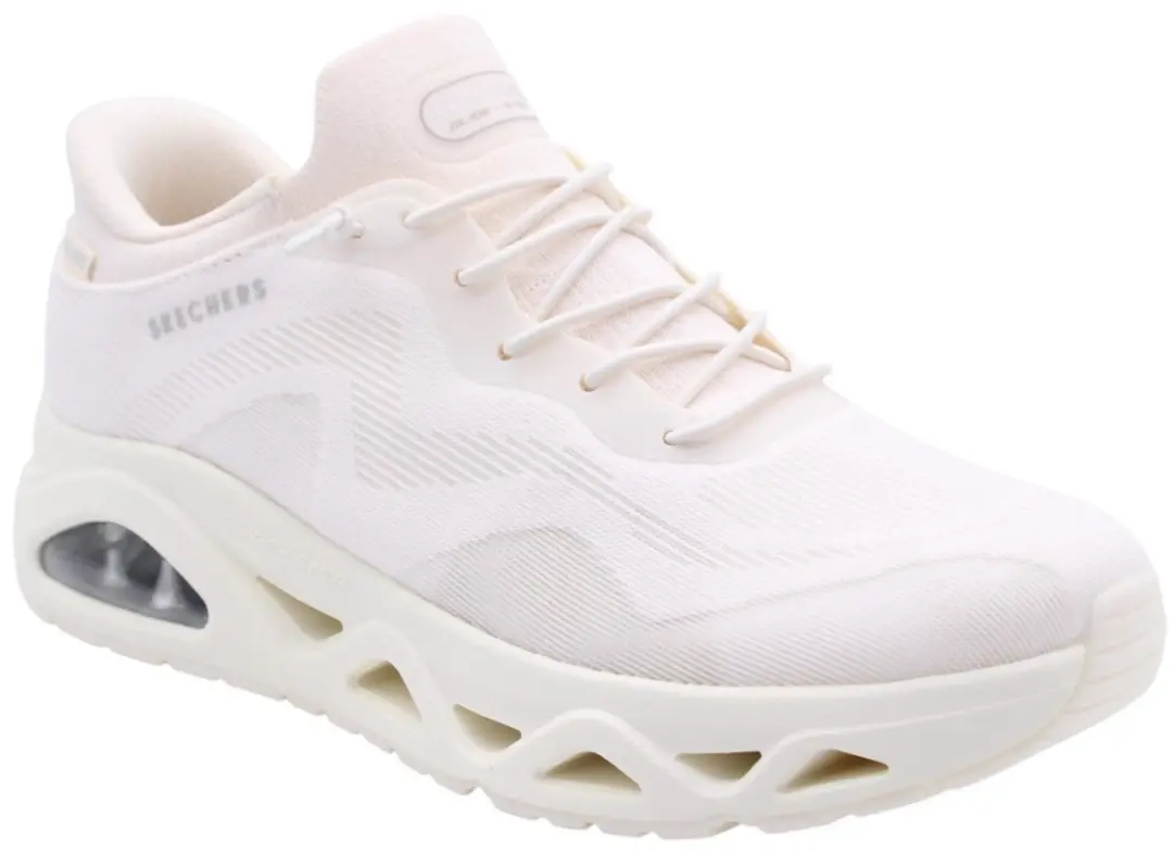 Skechers