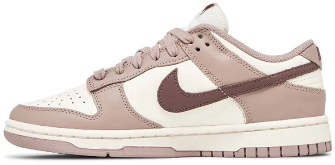 Nike Dunk Low 'Diffused Taupe' (dames) maat