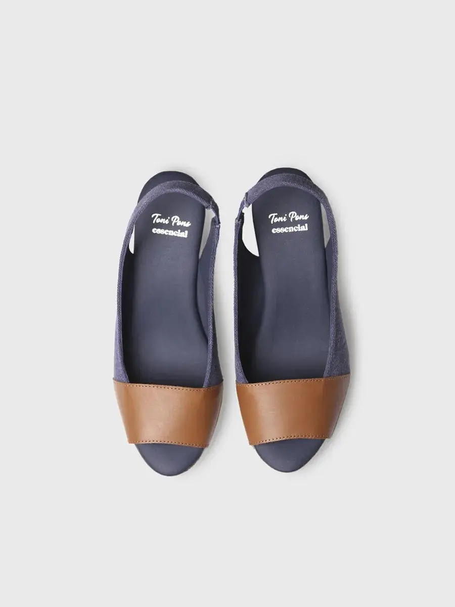 Espadrilles met sleehak en leren details