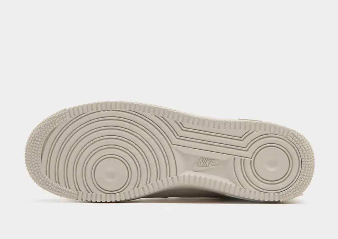 Nike Air Force 1 '07 Light Bone Sneakers - Maat 44.5