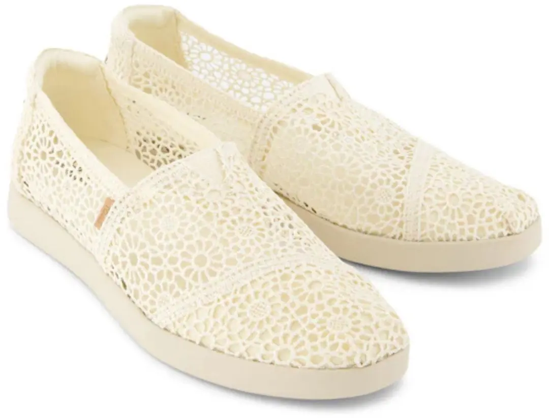 Toms