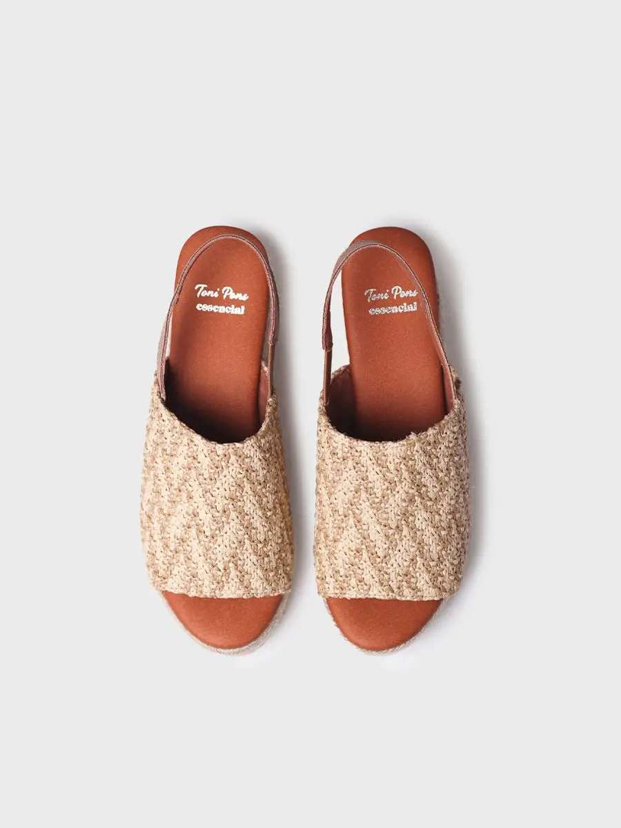 Espadrilles zonder hiel van raffia met een brede hak
