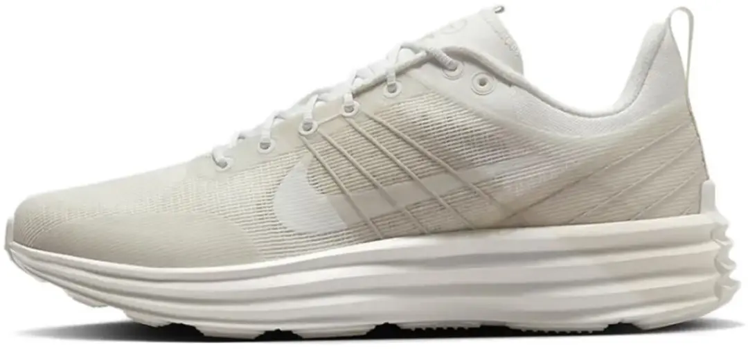 Nike sneakers maat eur 42