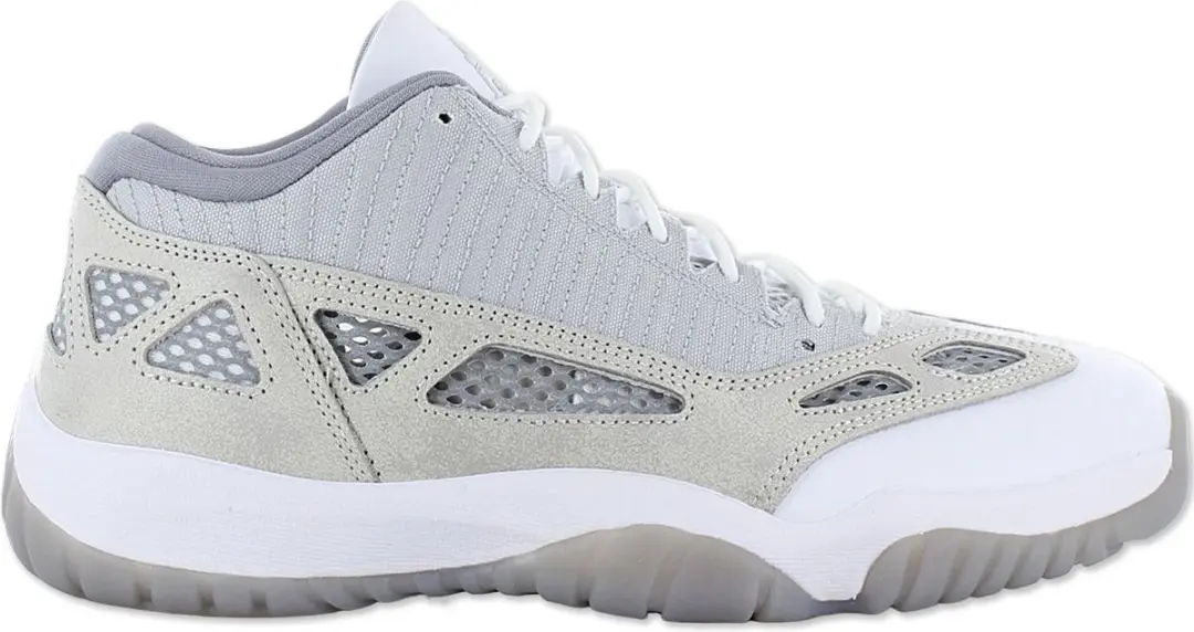 AIR JORDAN 11 Retro Low IE