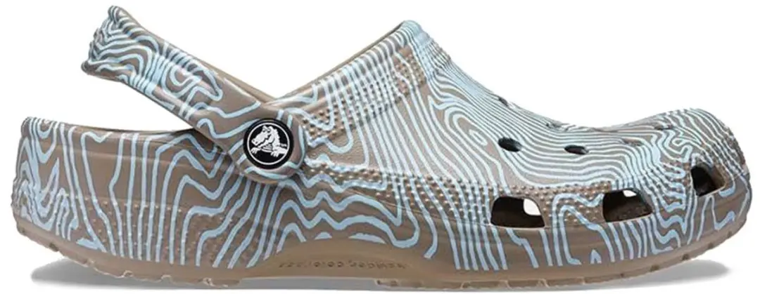 Crocs Classic Topographic Clog Khaki Multi Maat 36/37 M4/W6