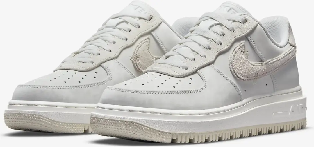 Nike Nike Air Force 1 LUXE
