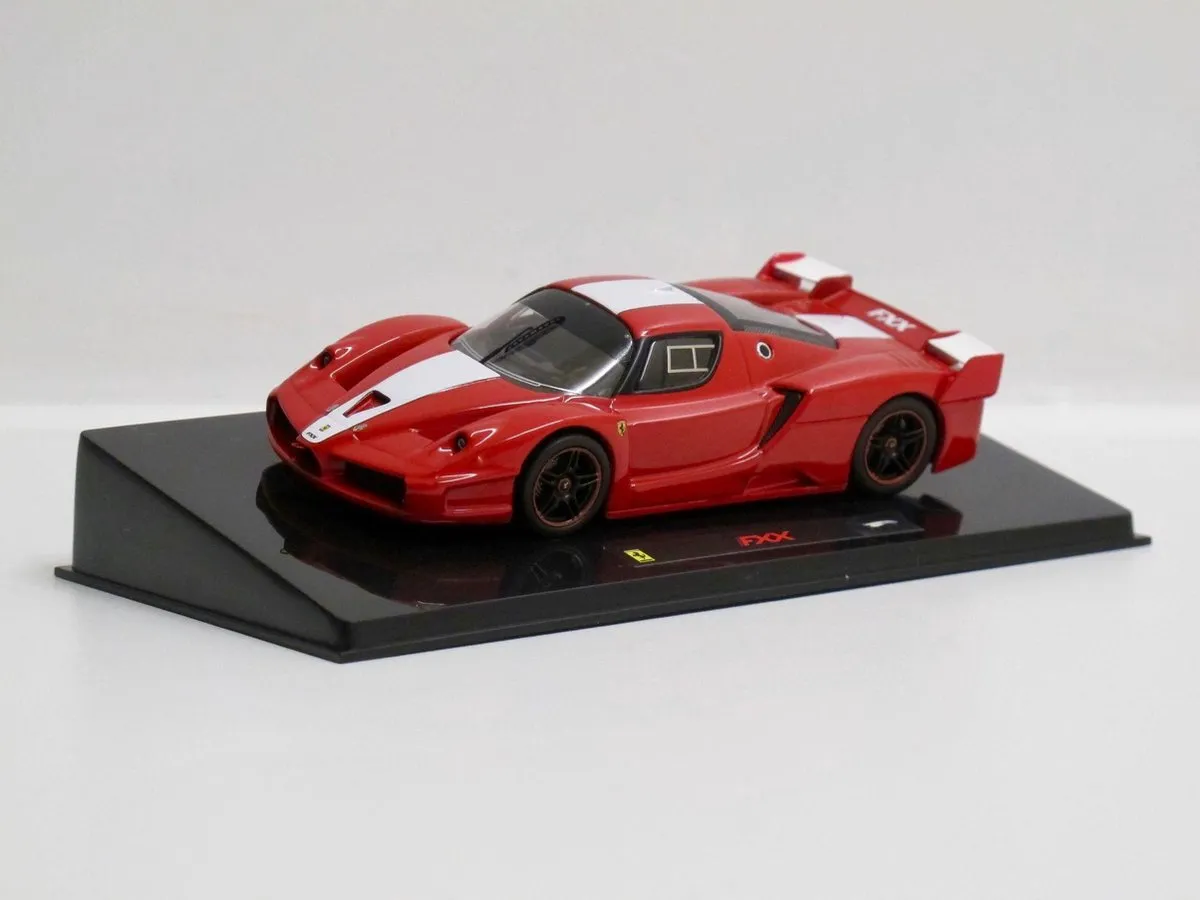 Hot Wheels Ferrari FXX Elite N5605 - Rood/Wit