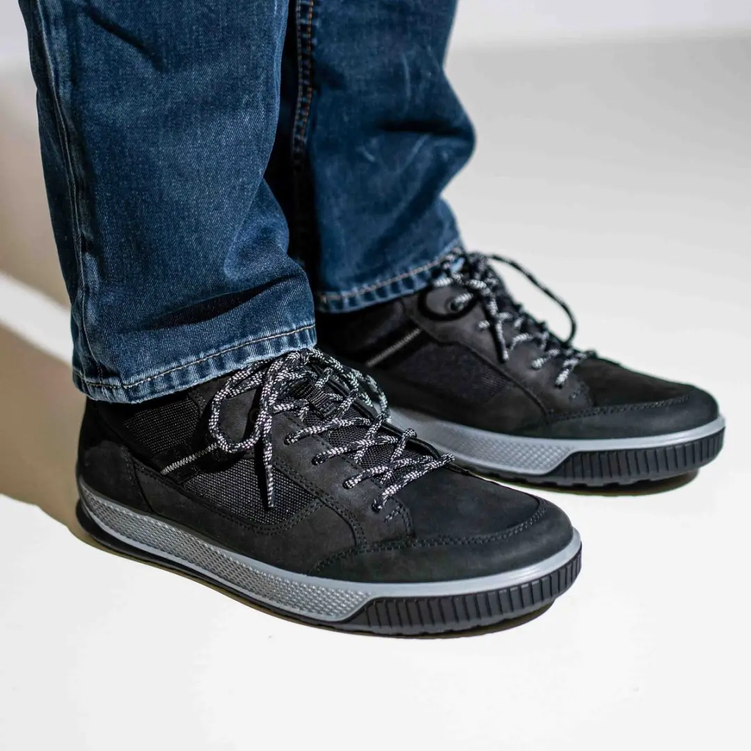 Ecco Byway Tred Sneakers zwart Nubuck