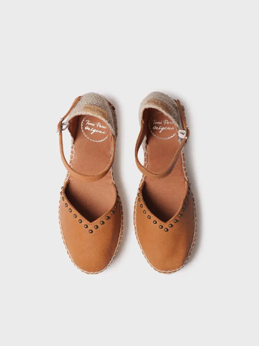 Dames leren espadrille met sleehak en studs