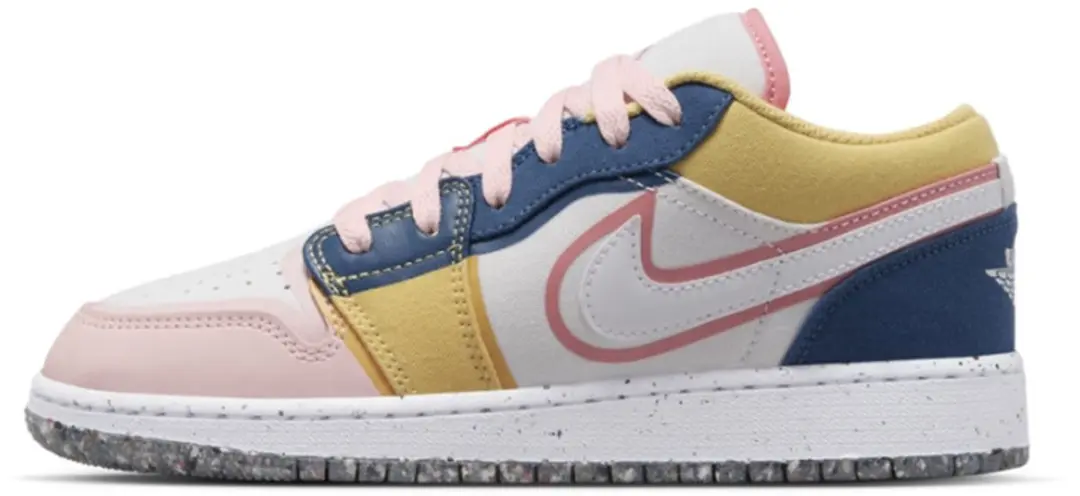 Jordan 1 Low 'Multi Canvas' (GS) maat 37.5.