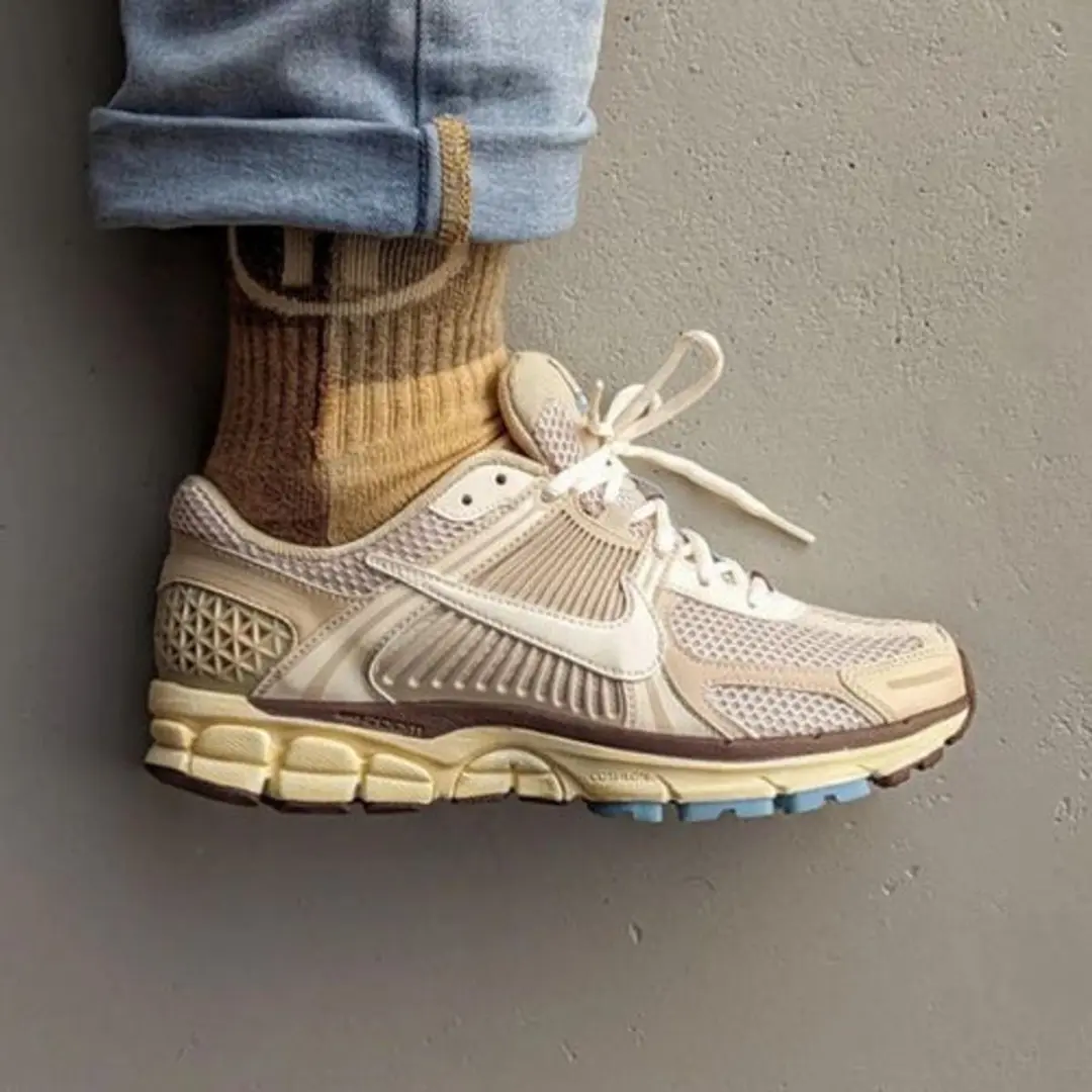 Nike Zoom Vomero 5 Oatmeal (Women's)