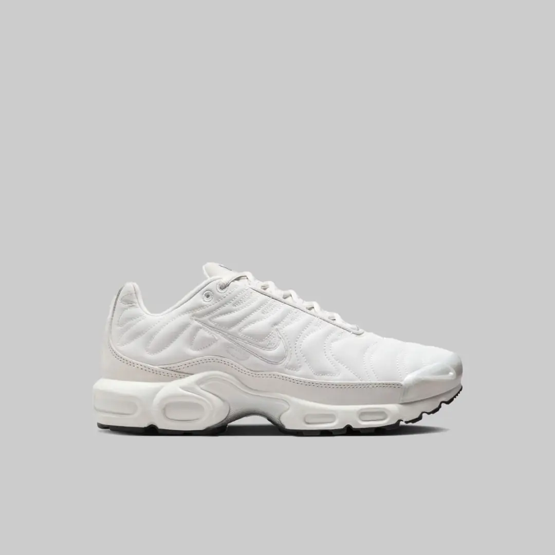 "Sneakers Nike Nike Air Max Plus ""Reflective Platinum"""