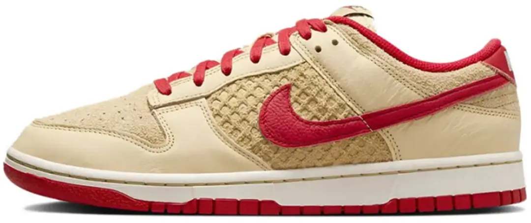 Nike Dunk Low Retro SE 'Strawberry Waffle'