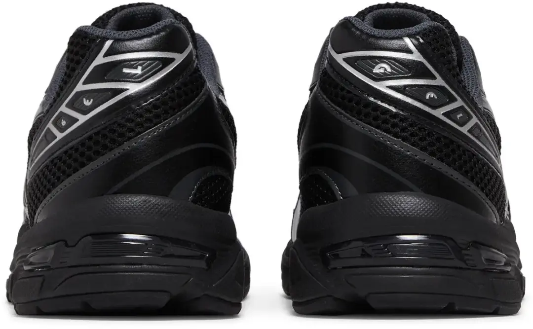 ASICS Gel-1130 - Herenschoen - 42.5 - Zwart/Zilver