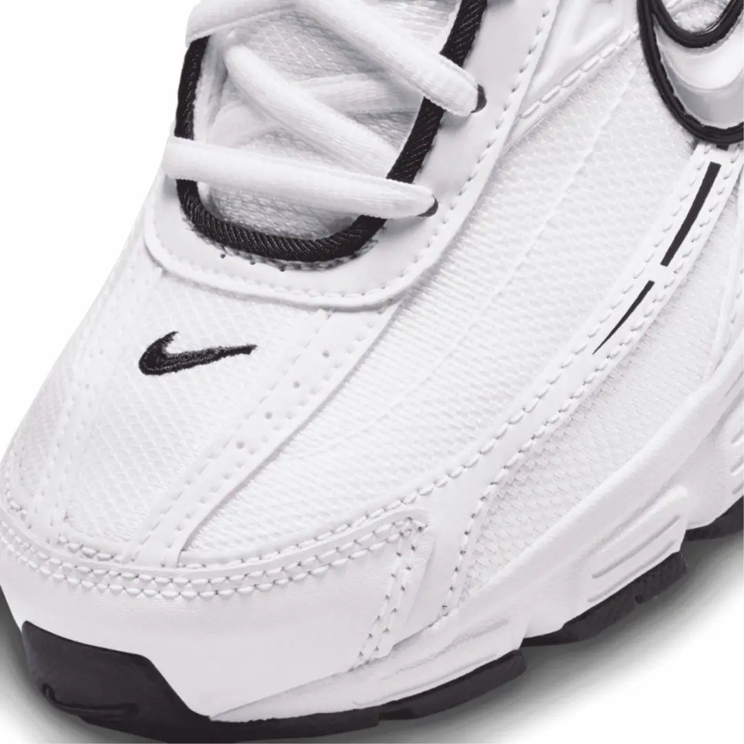 Nike Initiator Dames Sneakers FQ6873-101 - Wit