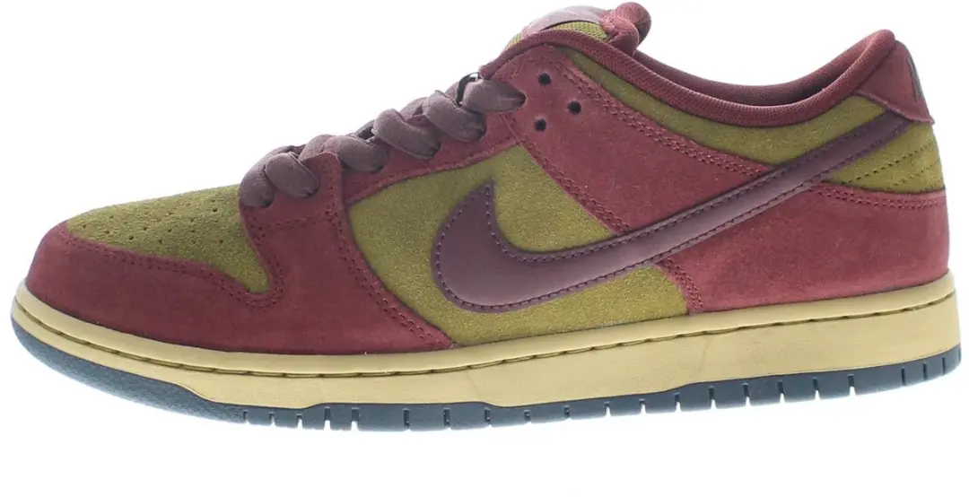 NIke Dunk Low SB Maat 43 Rood Olive Groen Doos Zonder Deksel !!!!!!!!!!!!!!!!!!!