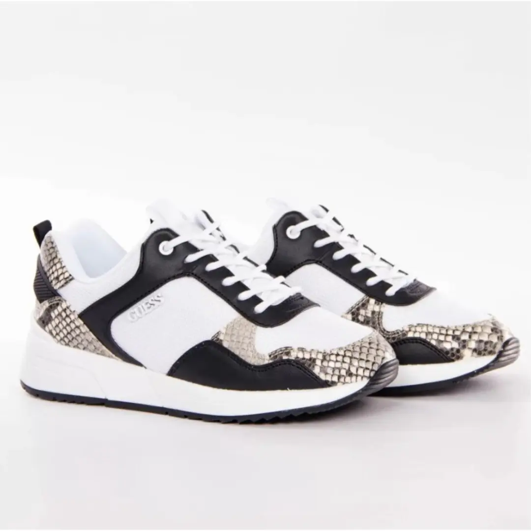 GUESS METZ2 Dames Sneakers Wit Slangenprint