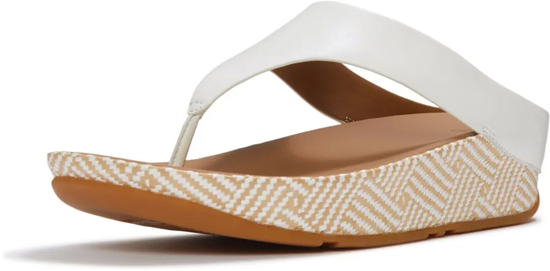 FitFlop FitFlop Lulu Lux Graphic-Weave Leather Toe-Post Sandals WIT