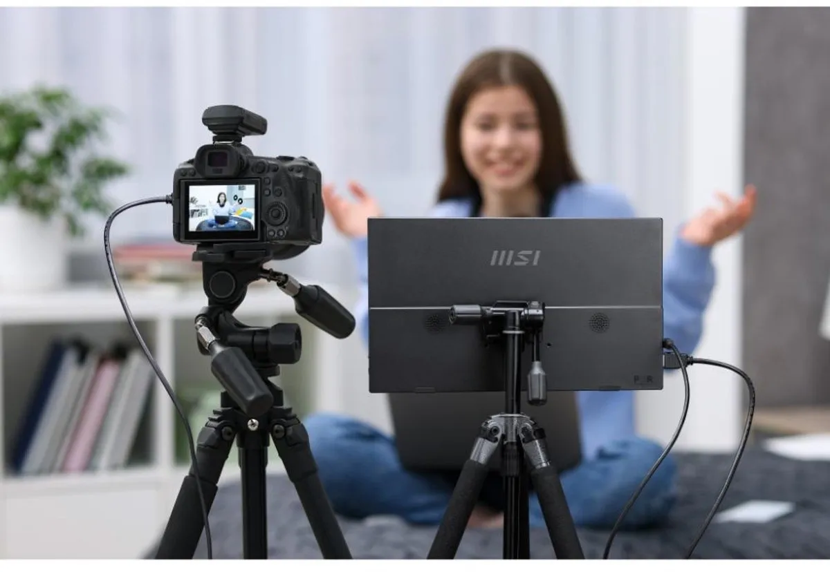 MSI PRO MP165 E6 USB-C Monitor 15.6" Full HD - 15W
