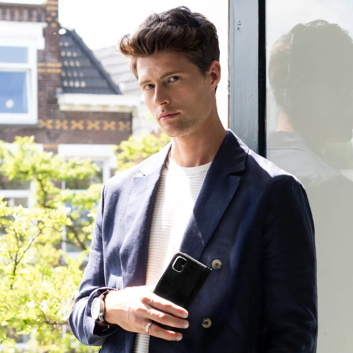 Selencia Hoesje Samsung Galaxy A7 (2018) - Echt Lederen Bookcase - 3 Pasjes - Zwart