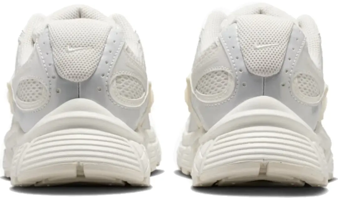 Nike V5 Rnr IQ0276-030 Dames Sneakers - Grijs