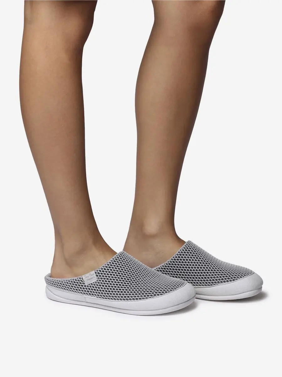 Damespantoffel in mesh-stijl