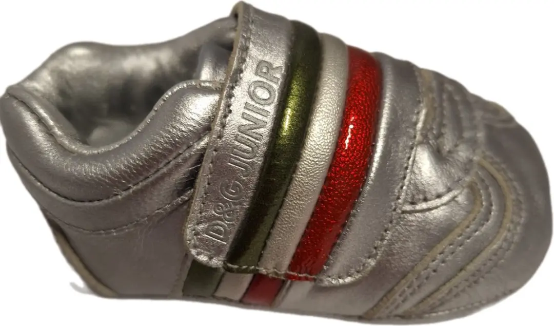 D&G BABY SNEAKER IN SILVER EN ITALIAN STRIPES SIZE 17