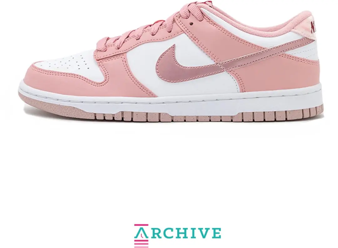 Nike Dunk Low Sneakers - Triple Pink - 36.5