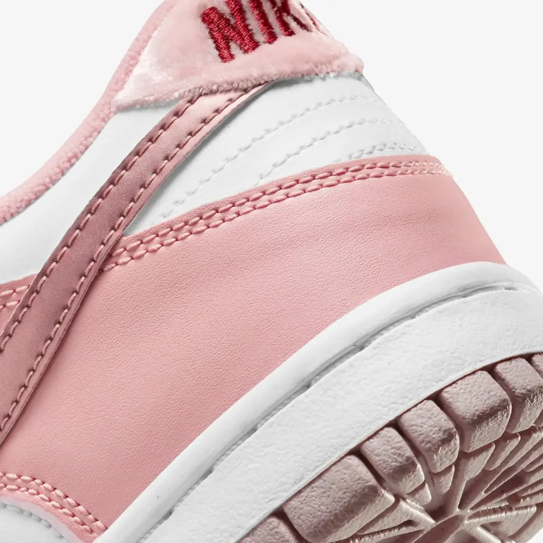 Nike Dunk Low Sneakers - Triple Pink - 36.5