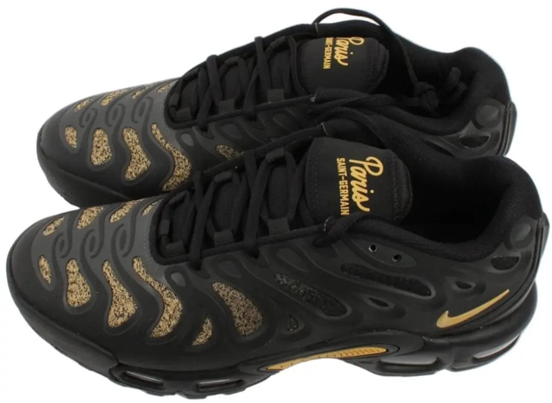 Nike sneakers maat eur 42