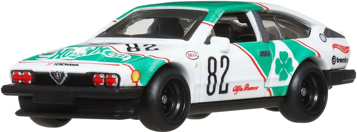 Hot Wheels Boulevard Alfa Romeo GTV6 JBL16