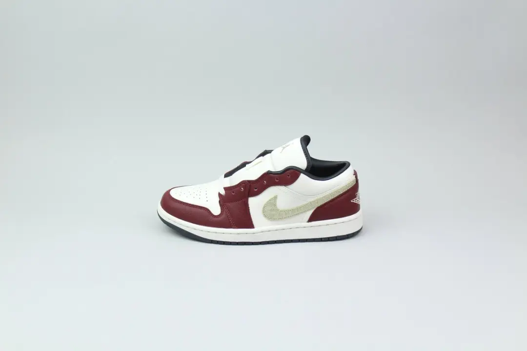 Air Jordan 1 Low 'Chinese New Year 2024' maat 43 Vervangende box met origineel l