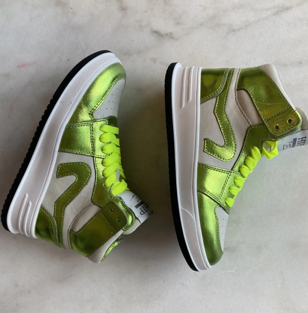 Hip sneaker lime maat 32