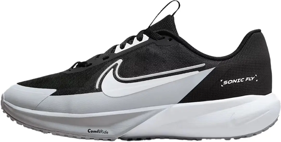 Nike sonic fly hardloopschoenen voor kids in de kleur zwart.