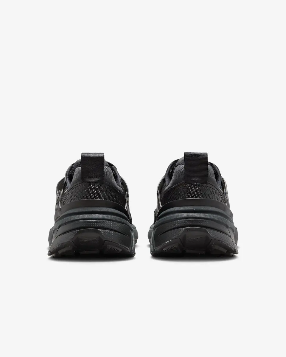 Nike V2K Run Sneakers - Maat 40.5 - Zwart