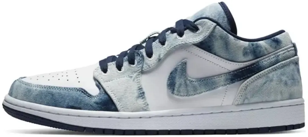 Air Jordan 1 Low SE 'Washed Denim' maat .