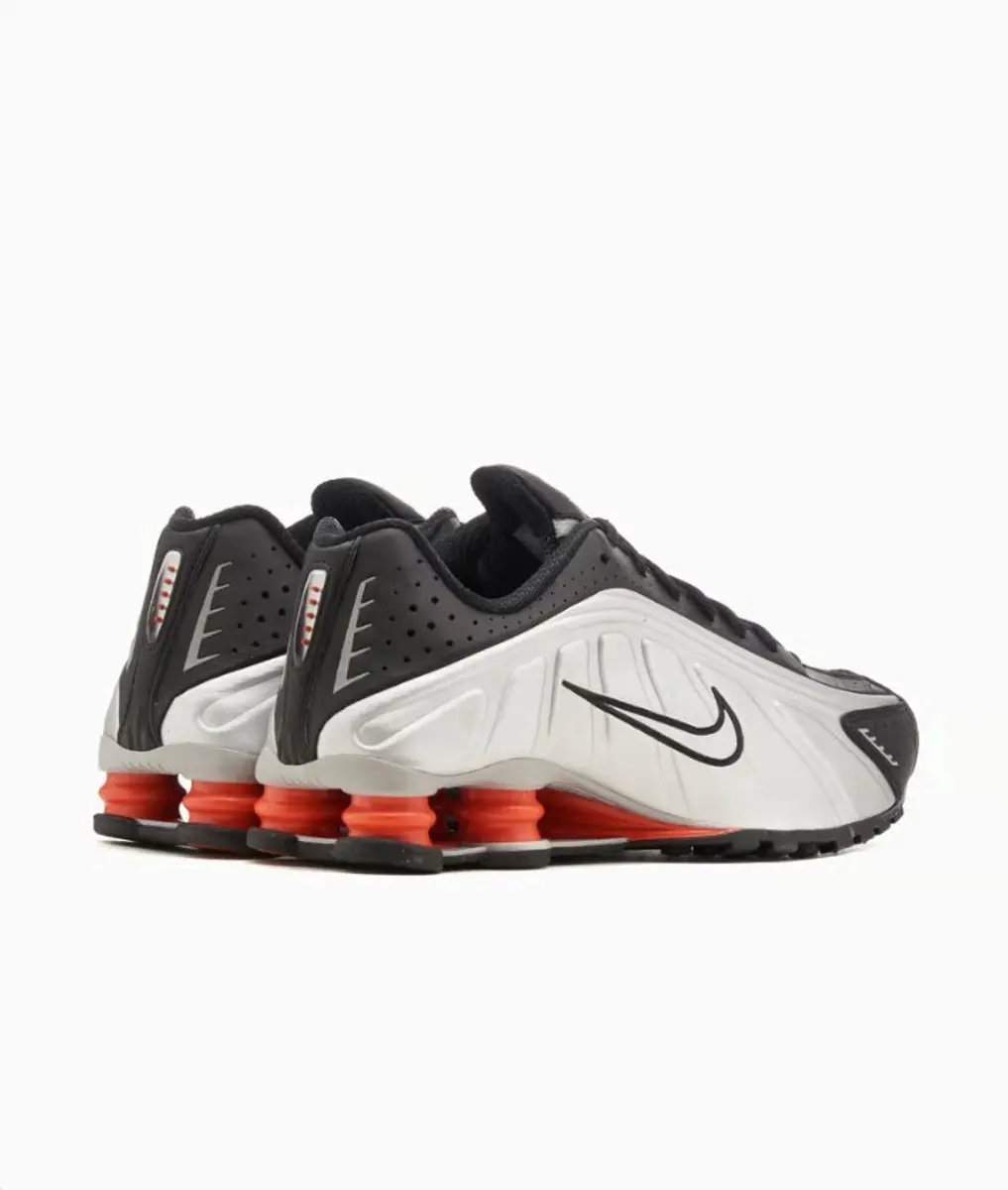 Nike Shox R4