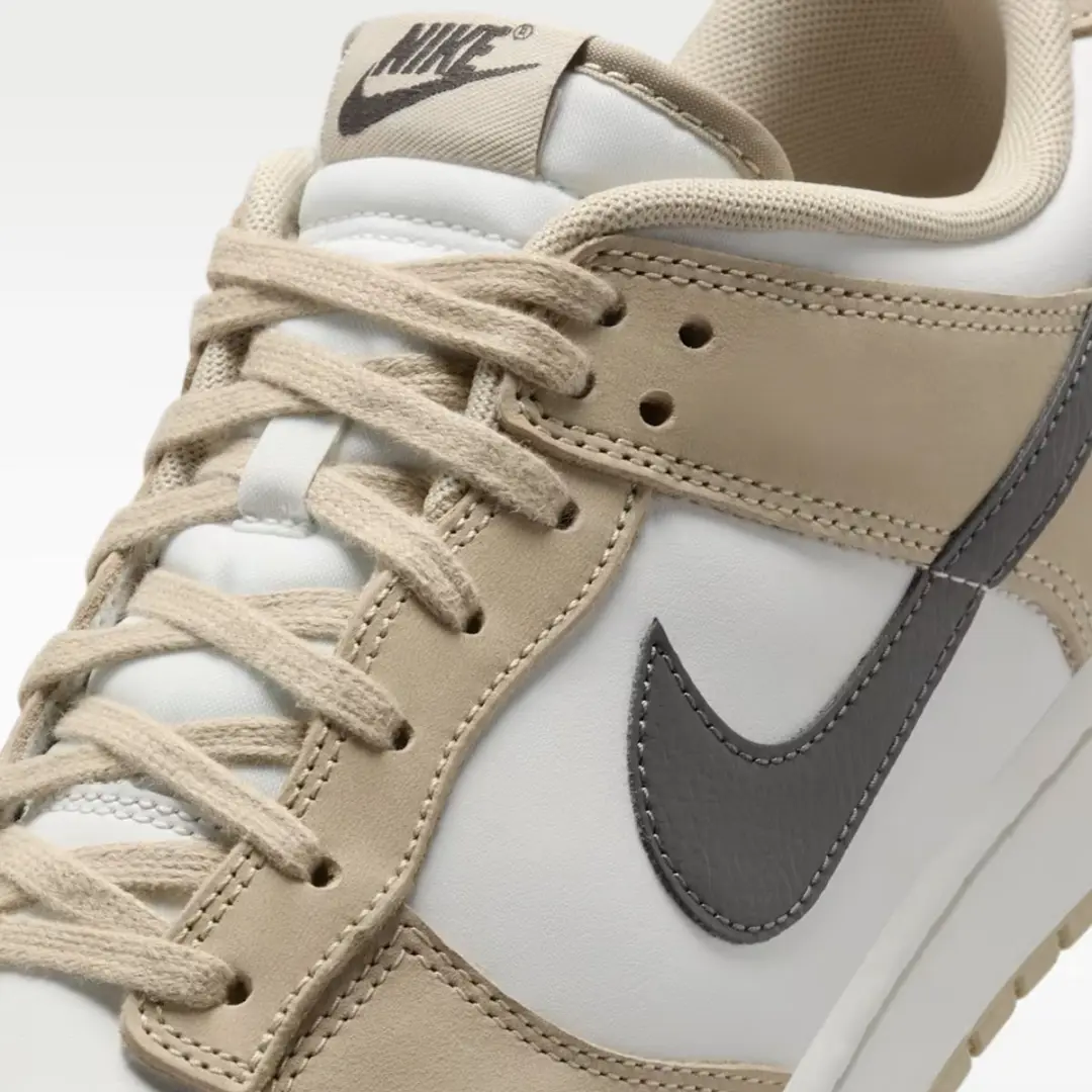 Nike Dunk Low Desert Khaki - Maat 42.5