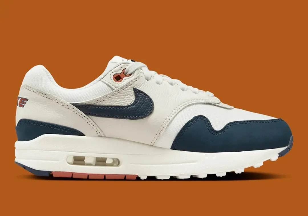 Sneakers Nike Nike Air Max 1 LX 'Obsidian'