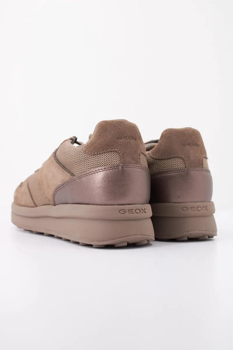 GEOX D RUNNTIX Bruin 38 EU
