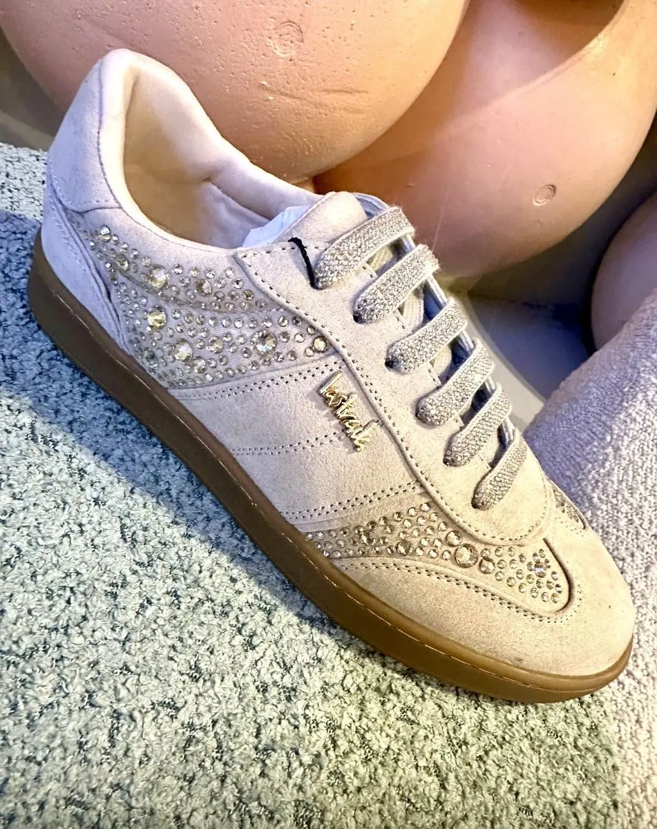 La Strada Sneaker With Stones